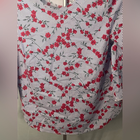 Floral Striped Women's Top size medium - Picture 2 of 7